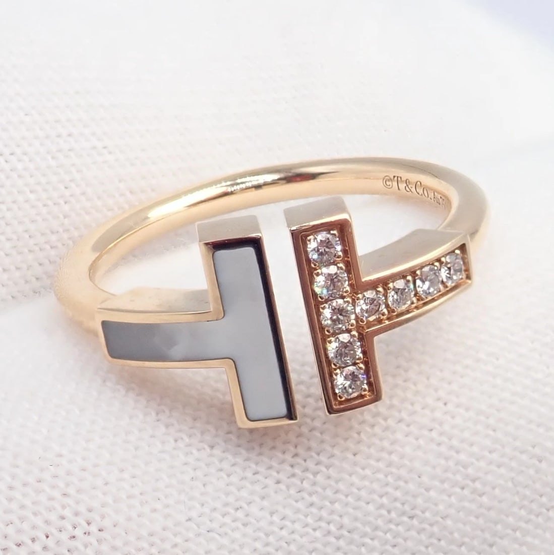 Authentic Tiffany & Co. 18k Yellow Gold Diamond Mother of Pearl T Wire Ring sz 6 - 8