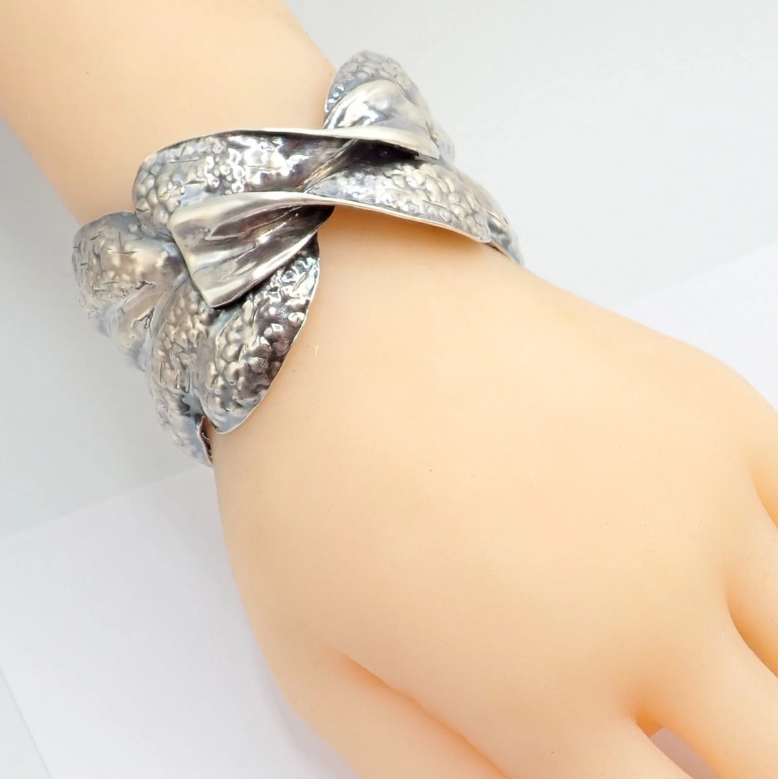 Rare! Vintage Mario Buccellati Silver Magnolia Leaf Branch Cuff Bracelet - 4