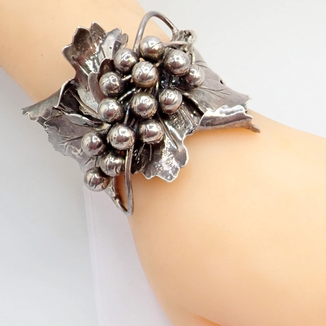 Rare! Vintage Mario Buccellati Silver Berry Leaf Branch Wide Cuff Bracelet - 3