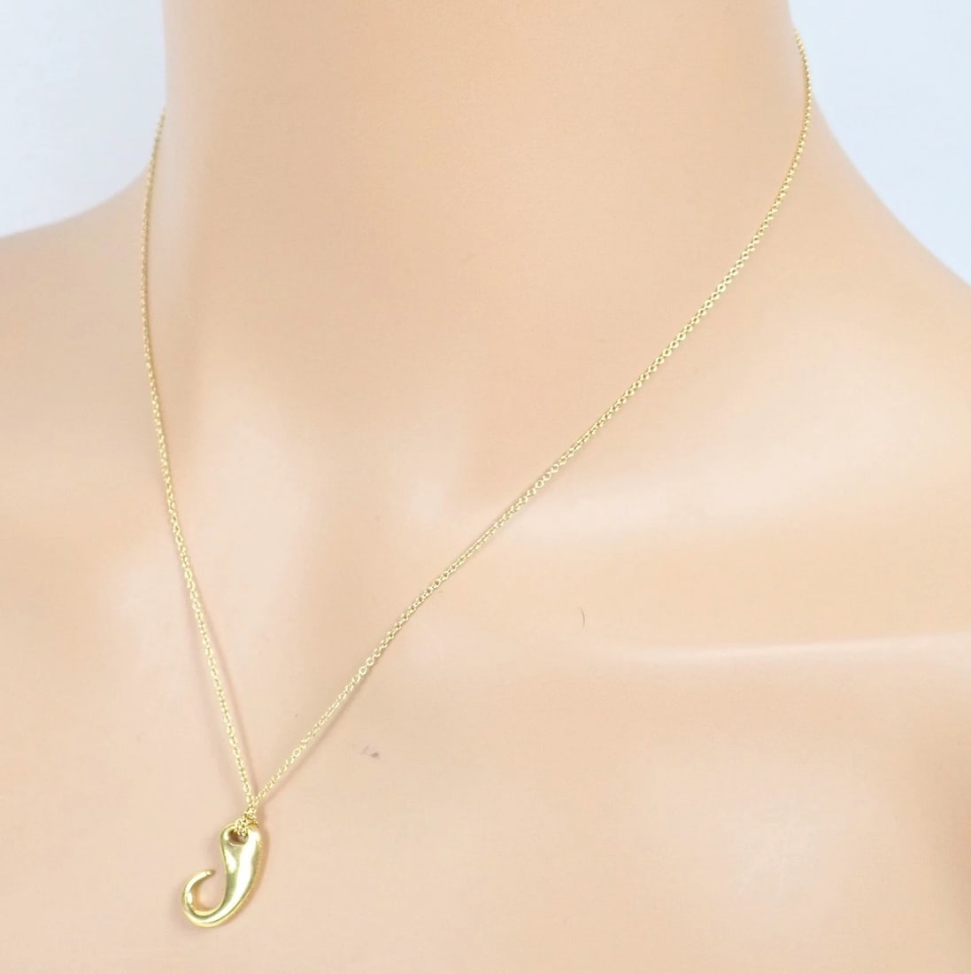 Vintage! Tiffany & Co Peretti 18k Gold Fish Hook Nautical Horn Pendant Necklace - 11