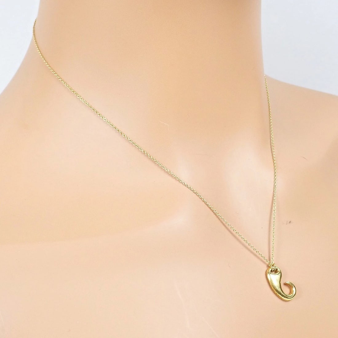 Vintage! Tiffany & Co Peretti 18k Gold Fish Hook Nautical Horn Pendant Necklace - 5