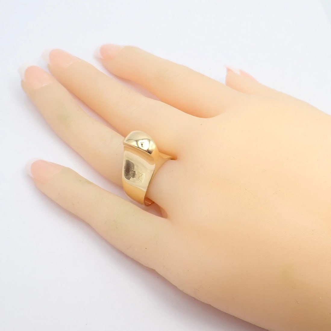 Authentic! Vintage Tiffany & Co. 18k Yellow Gold Large Top Curve Ring Sz 7 - 9