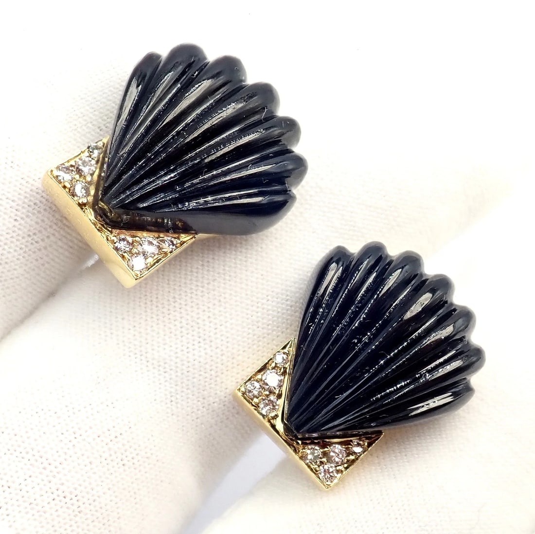 Vintage Estate Cartier Yellow Gold Diamond Onyx Shell Earrings - 6