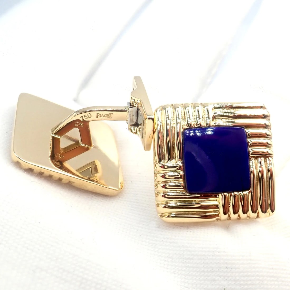 Piaget 18k Yellow Gold Large Lapis Lazuli Rope Square Gold Cufflinks - 10