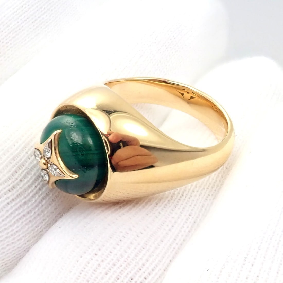 Authentic Louis Vuitton LV 18k Yellow Gold Diamond Malachite Blossom Signet Ring - 3