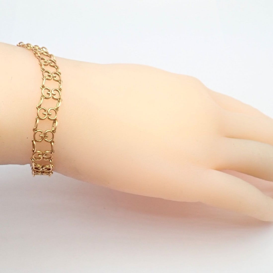 Vintage! Authentic Gucci 18k Yellow Gold Logo Bracelet - 6