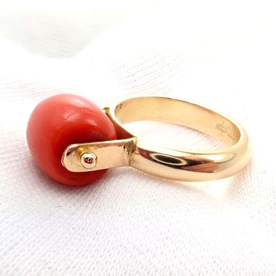 Rare! Vintage Estate 18k Yellow Gold Spinning Red Coral Ring - 3
