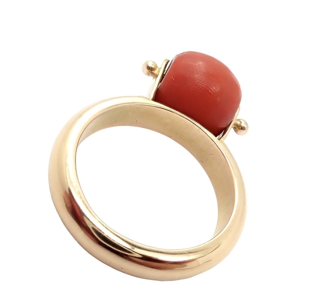 Rare! Vintage Estate 18k Yellow Gold Spinning Red Coral Ring - 8