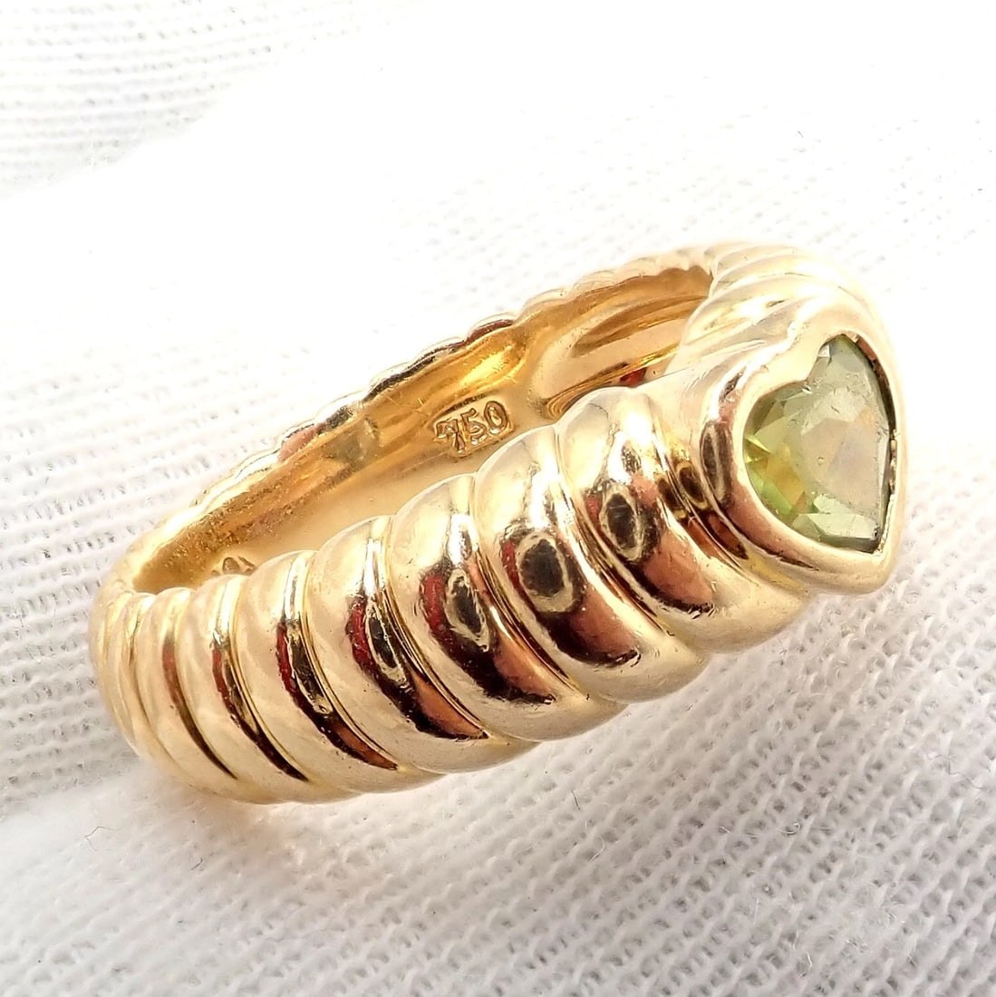 Vintage! Authentic Tiffany & Co 18k Yellow Gold Scalloped Heart Peridot Ring - 10