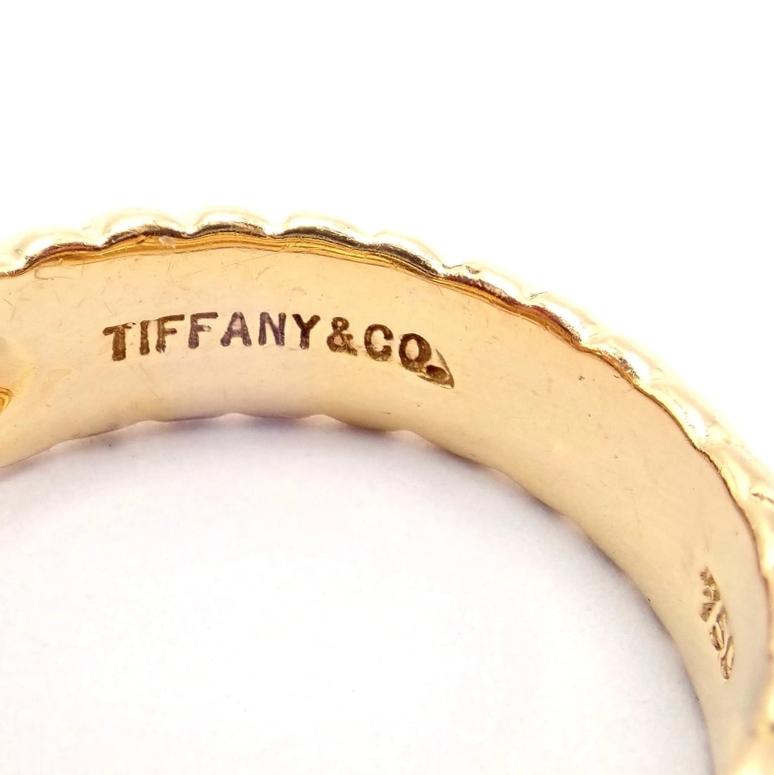 Vintage! Authentic Tiffany & Co 18k Yellow Gold Scalloped Heart Peridot Ring - 6