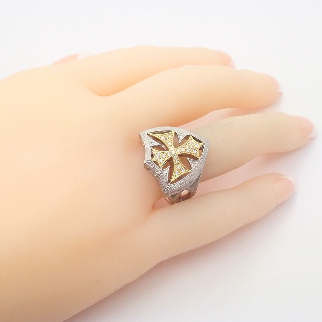 Authentic Loree Rodkin 18k White Yellow Gold Diamond Cross Shield Crest Ring - 6