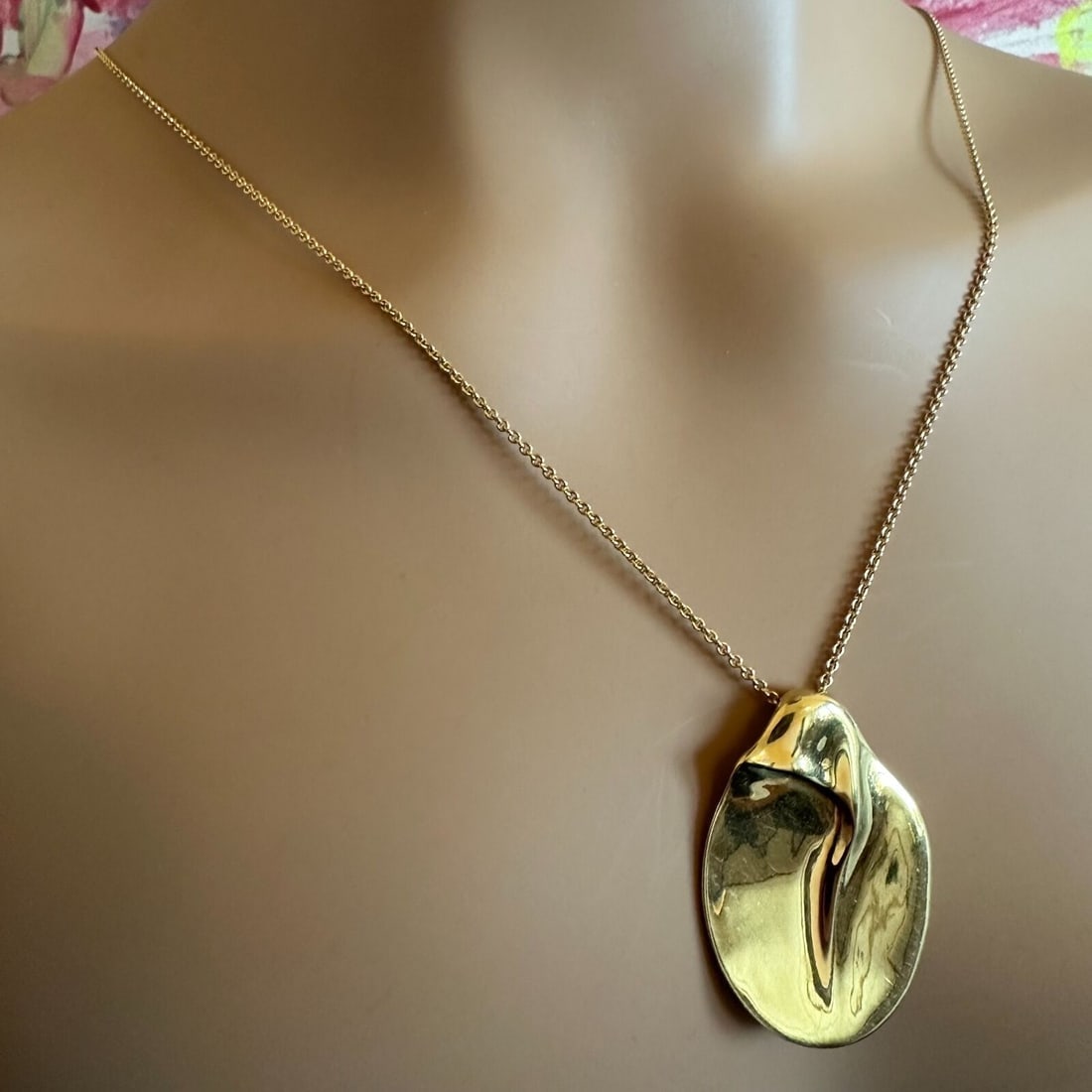 Tiffany & Co Peretti 18k Yellow Gold Madonna Pendant Extra Large Necklace 30" - 7
