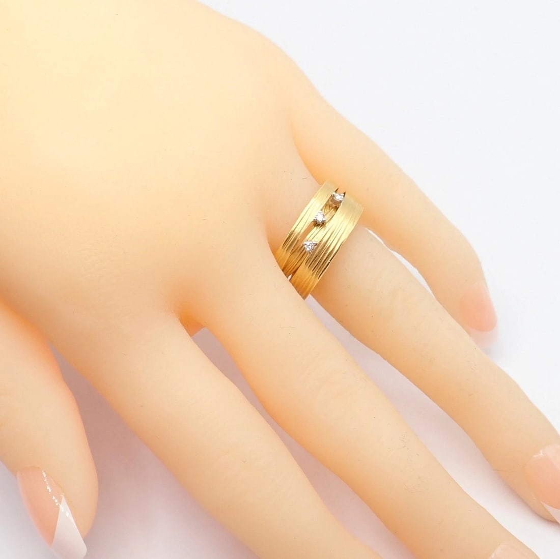Authentic! Roberto Coin 18k Yellow Gold Diamond Silk Weave Ring sz 7 - 5