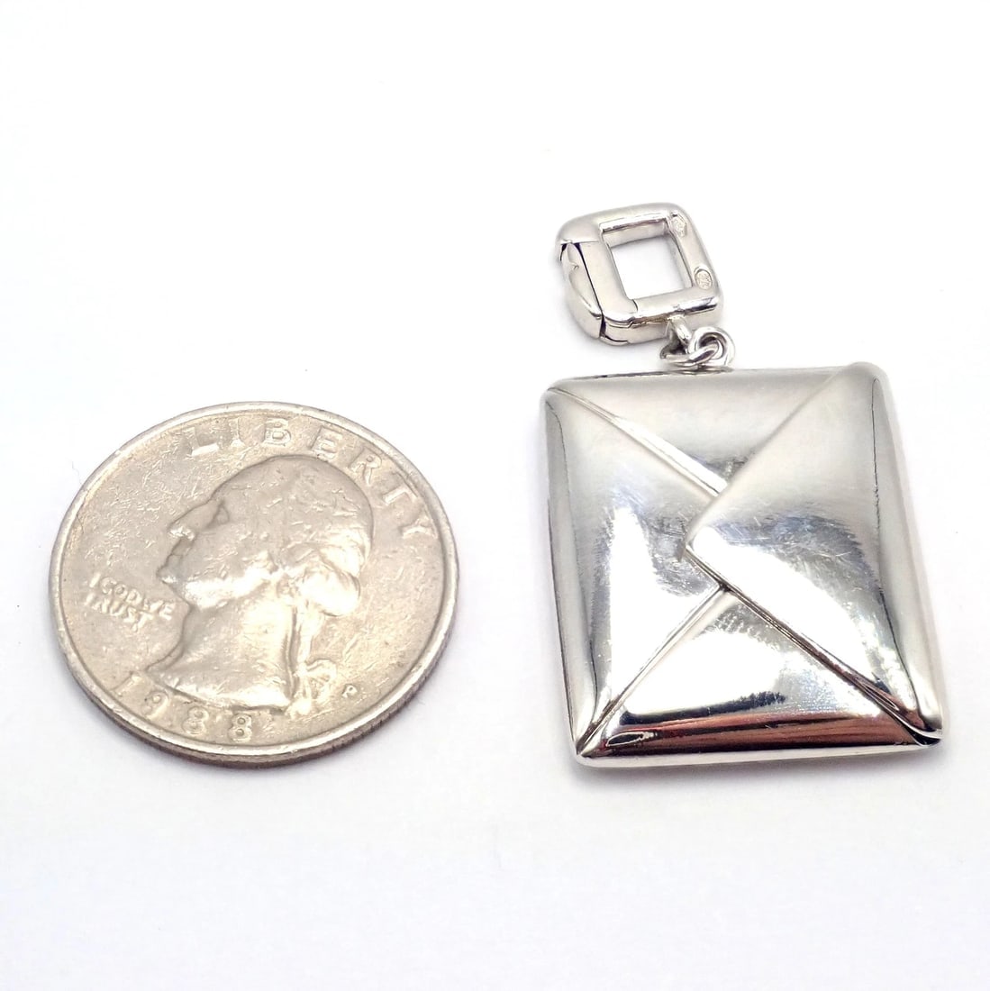 Rare! Louis Vuitton LV 18k White Gold Opening Envelope Letter Charm Pendant - 3