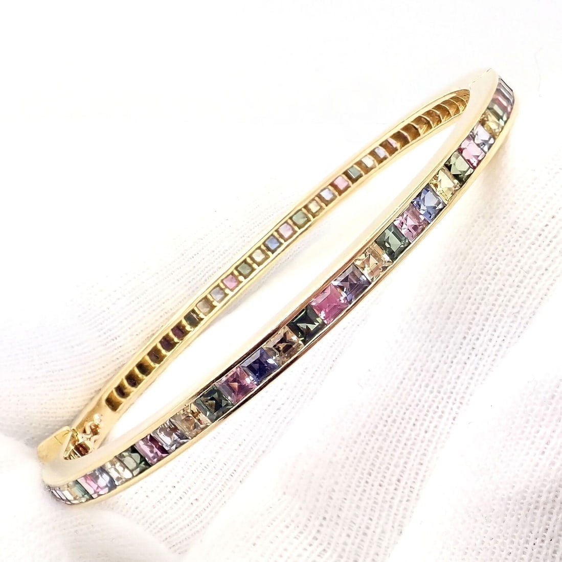 Authentic! Julius Cohen 18k Yellow Gold Diamond Pastel Color Stone Cuff Bracelet - 9