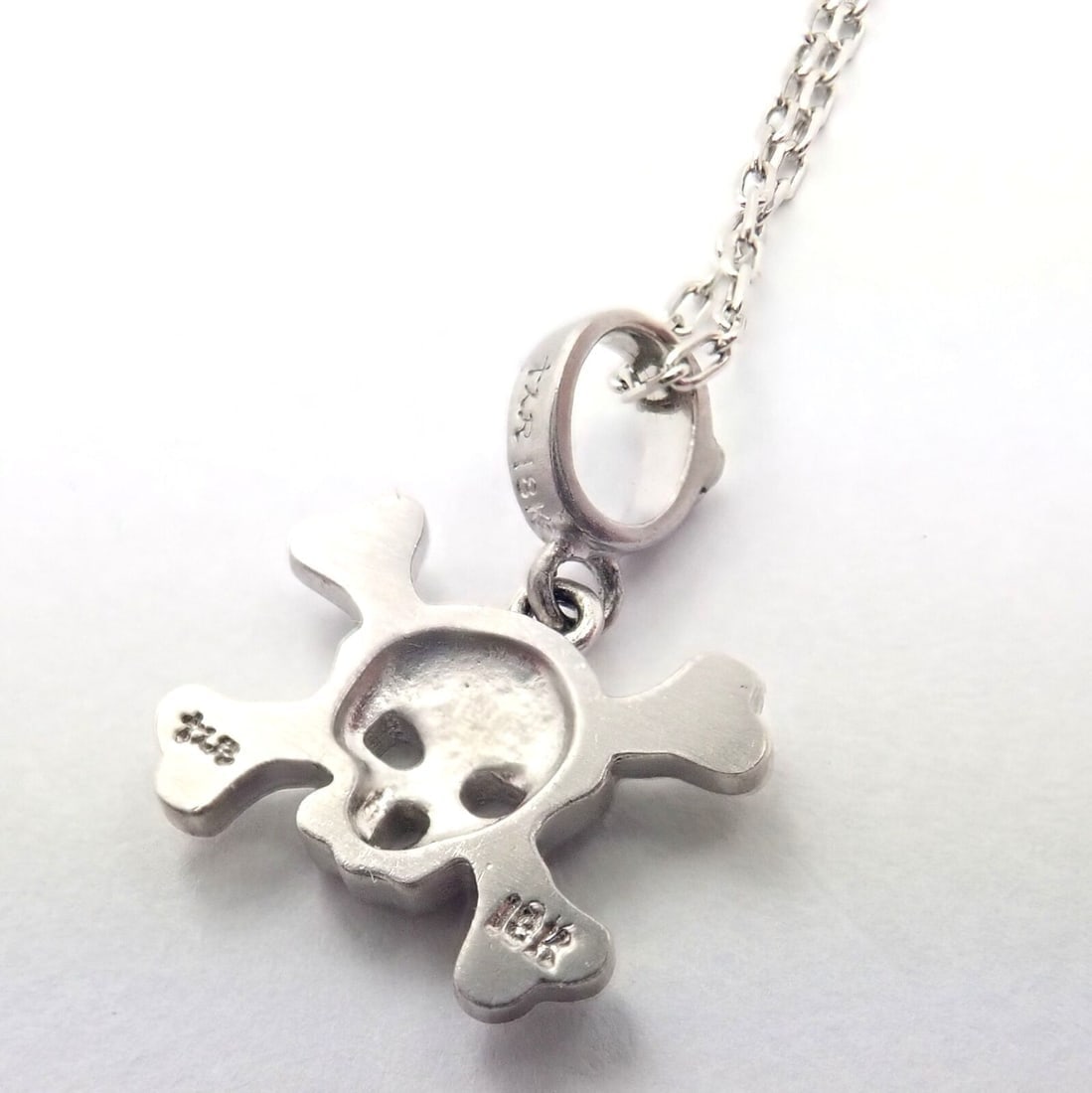 Authentic! Loree Rodkin 18k White Gold Diamond Skull Crossbones Pendant Necklace - 2