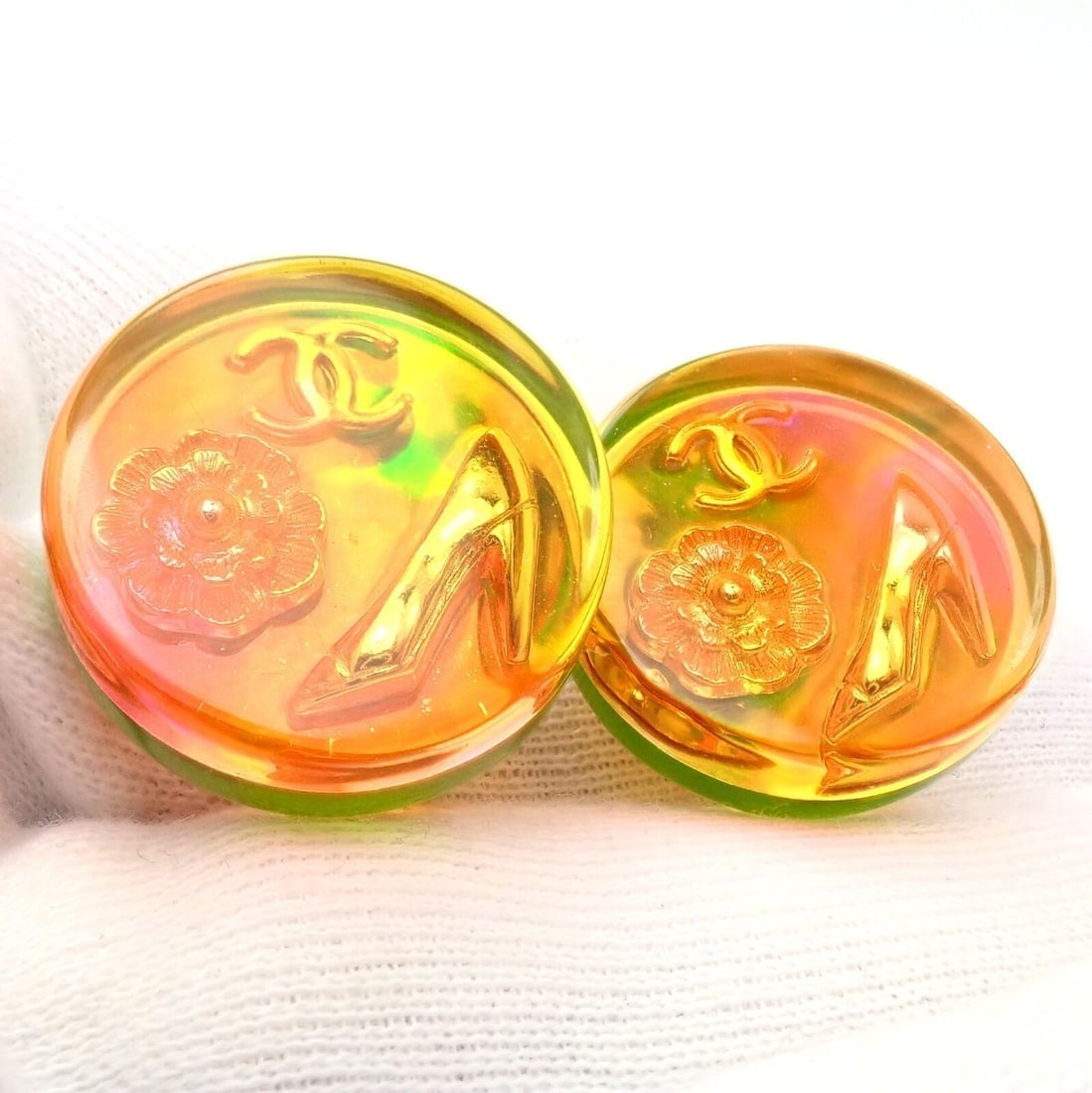 Rare! Vintage Chanel Paris France Holographic Logo Camellia Earrings 1997 Spring - 7