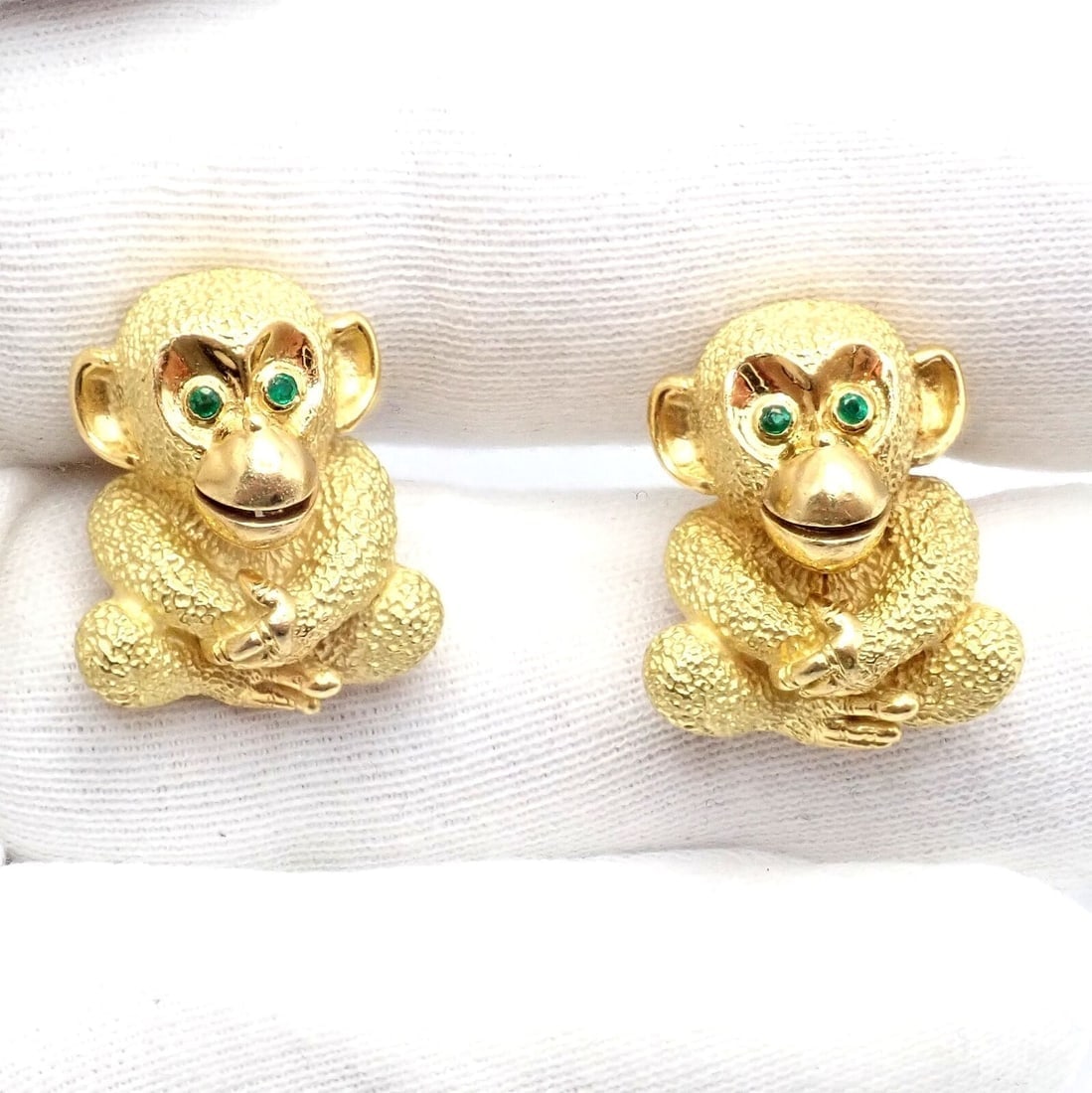Authentic Kurt Wayne 18k Yellow Gold Emerald Whimsical Monkey Cufflinks - 6