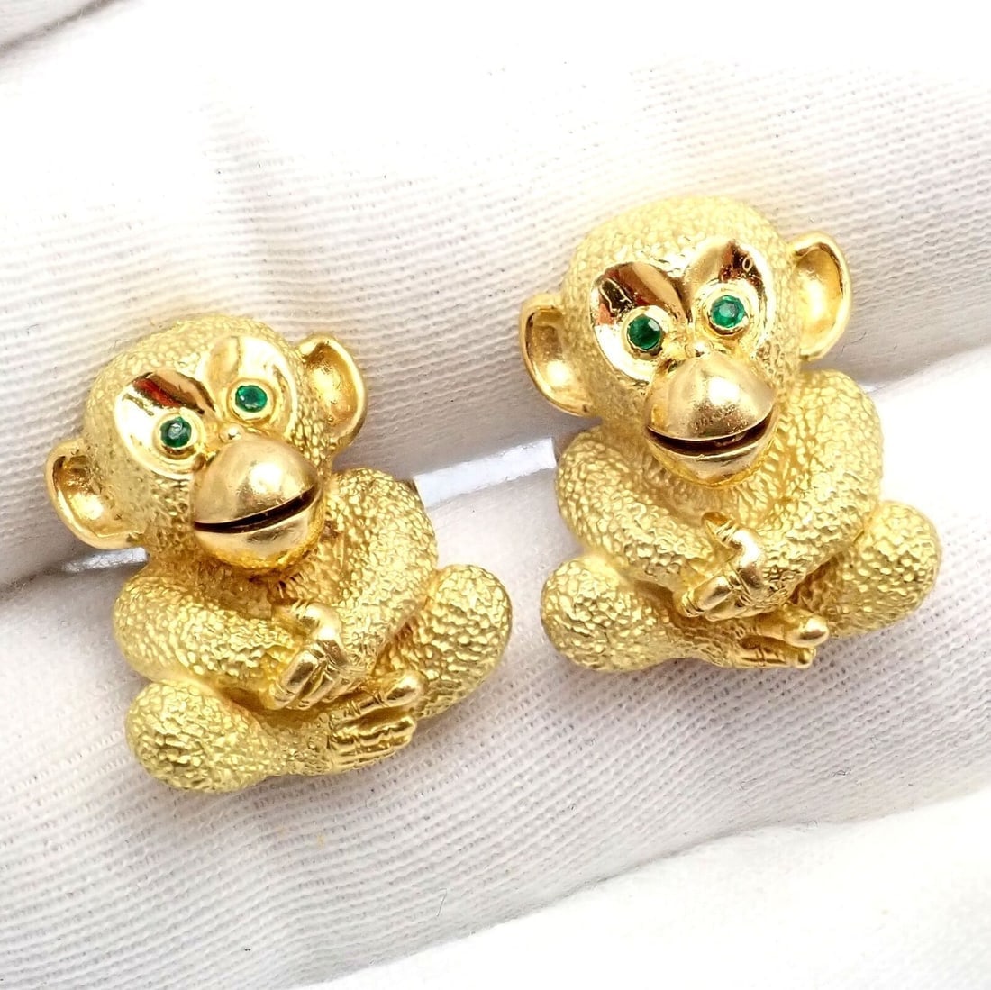 Authentic Kurt Wayne 18k Yellow Gold Emerald Whimsical Monkey Cufflinks - 8