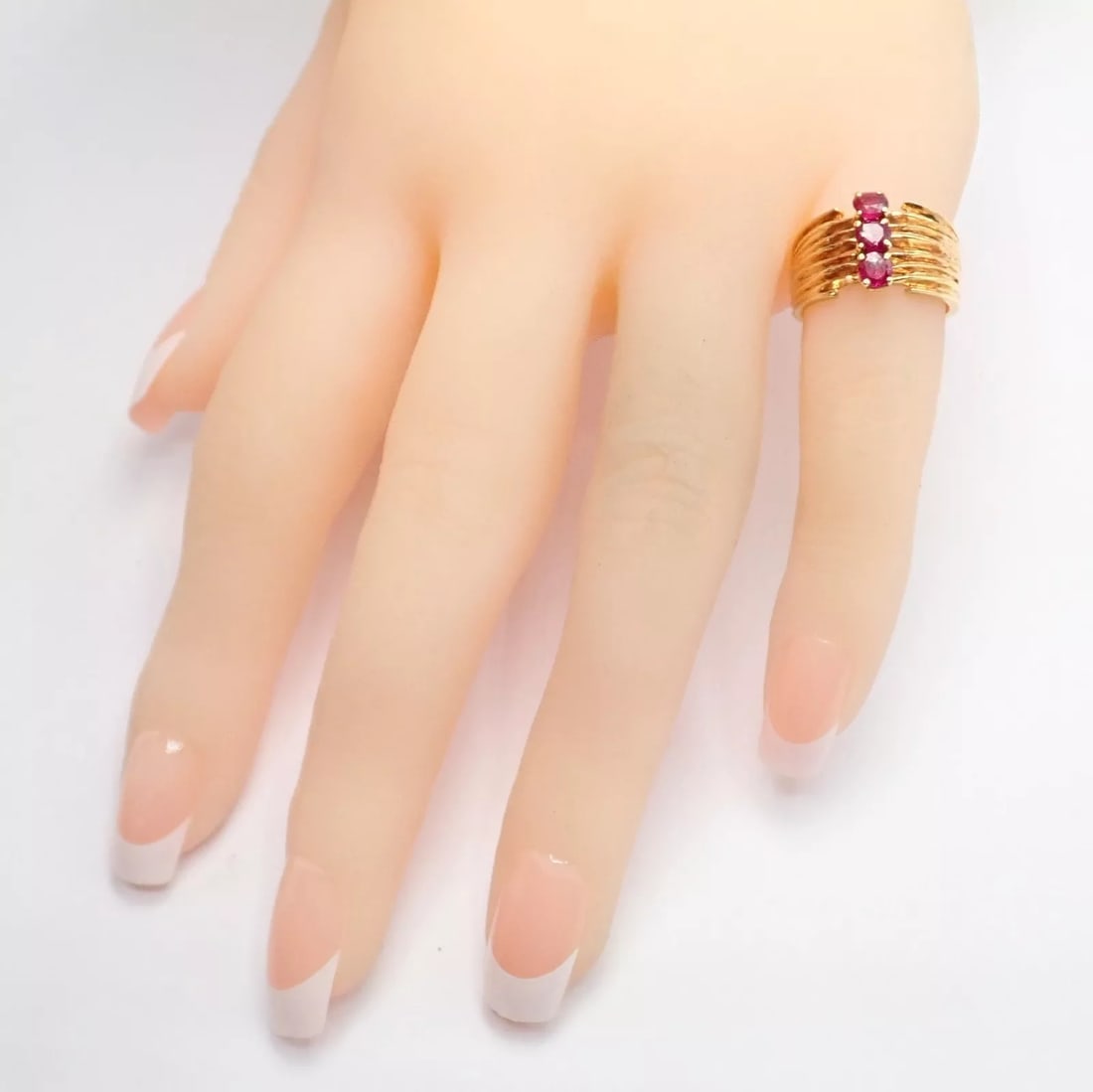 Authentic! Vintage Cartier 18k Yellow Gold Ruby Ring - 6