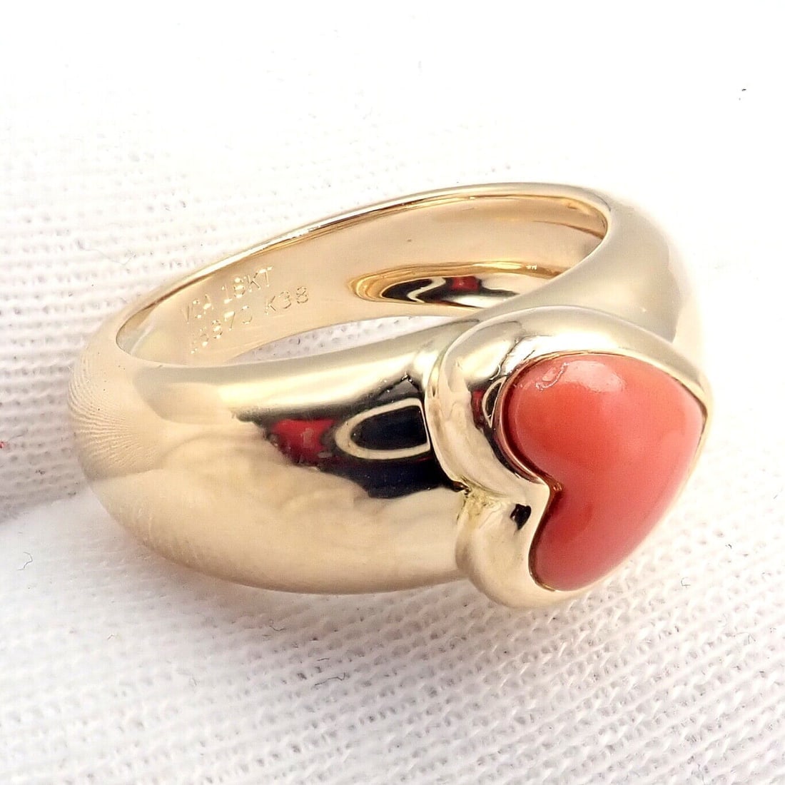 Rare! Authentic Van Cleef & Arpels 18k Yellow Gold Coral Heart Ring sz 4.5 - 7