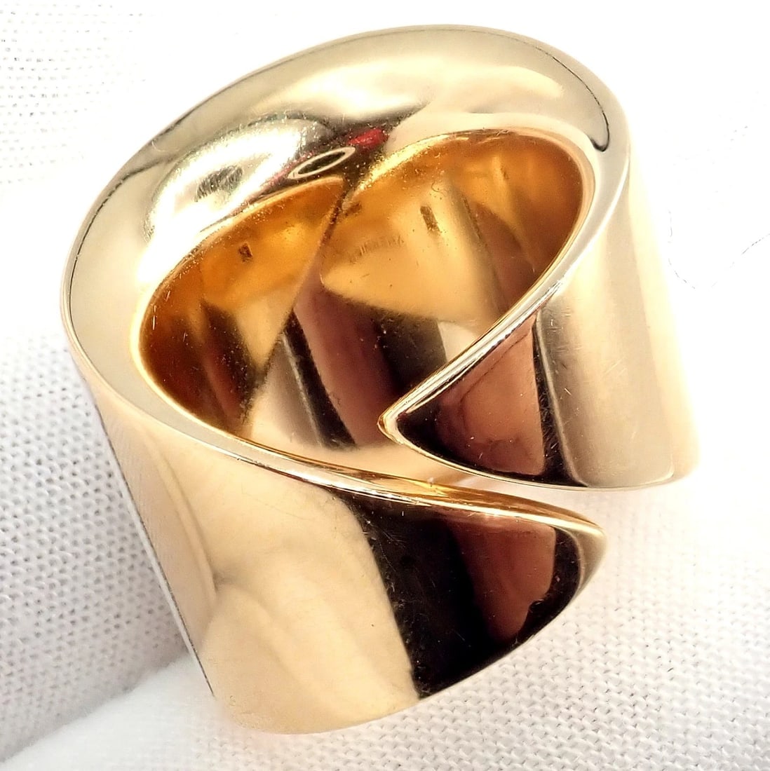 Rare! Vhernier 18k Rose Gold Vague Crossover Camuration Cacholong Ring sz 6 - 10