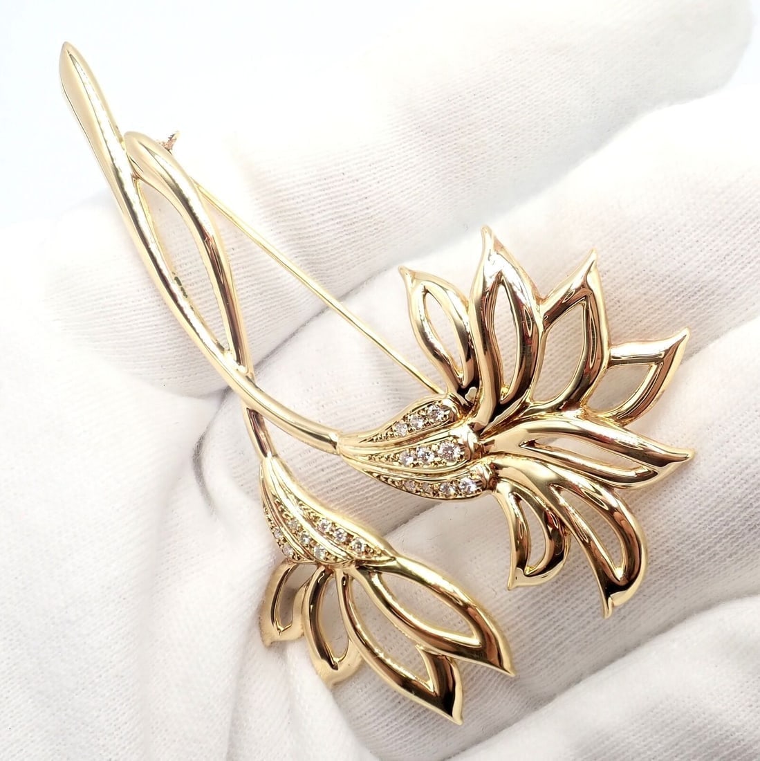 Rare! Vintage Mikimoto 18k Yellow Gold Diamond Large Double Flower Brooch - 4