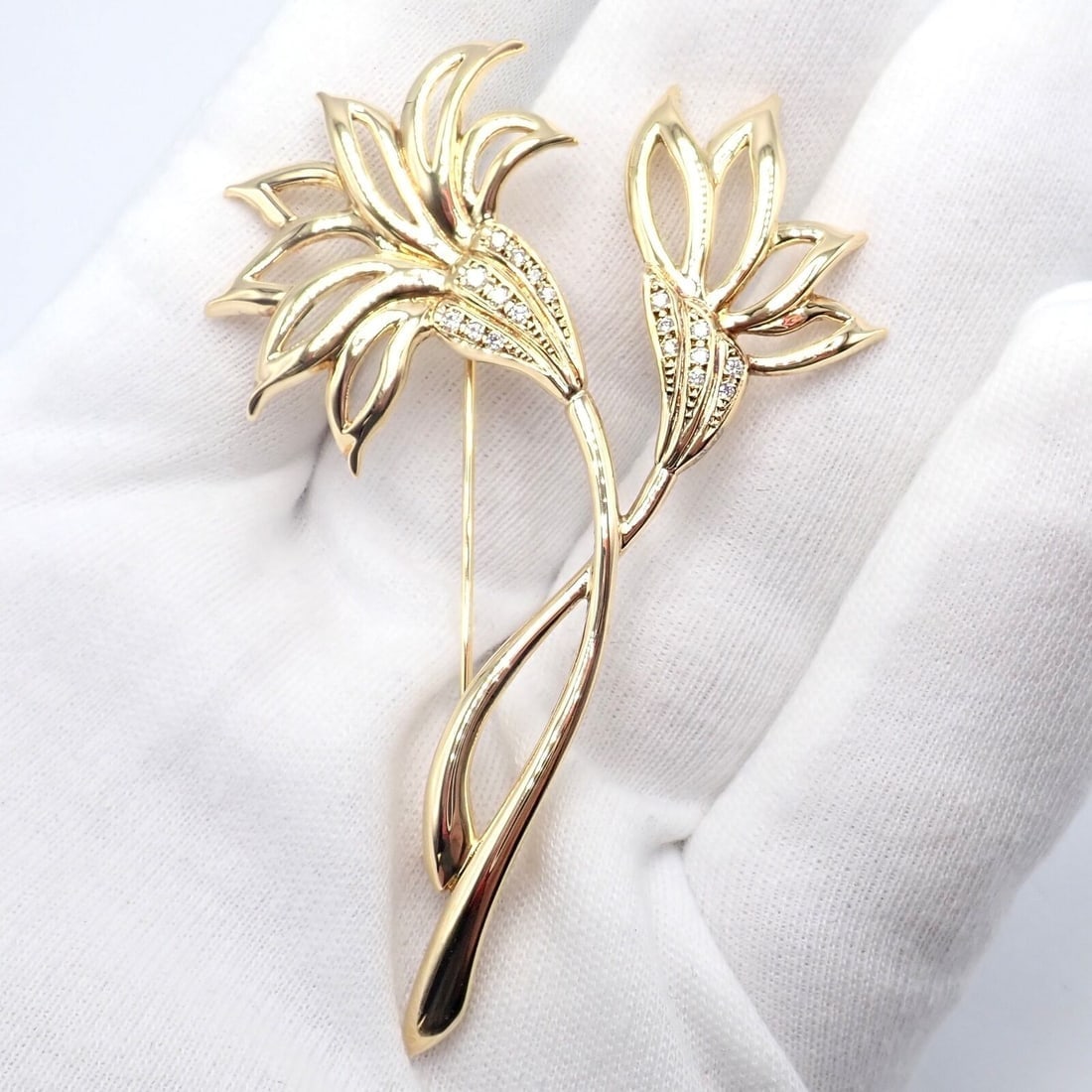 Rare! Vintage Mikimoto 18k Yellow Gold Diamond Large Double Flower Brooch - 5