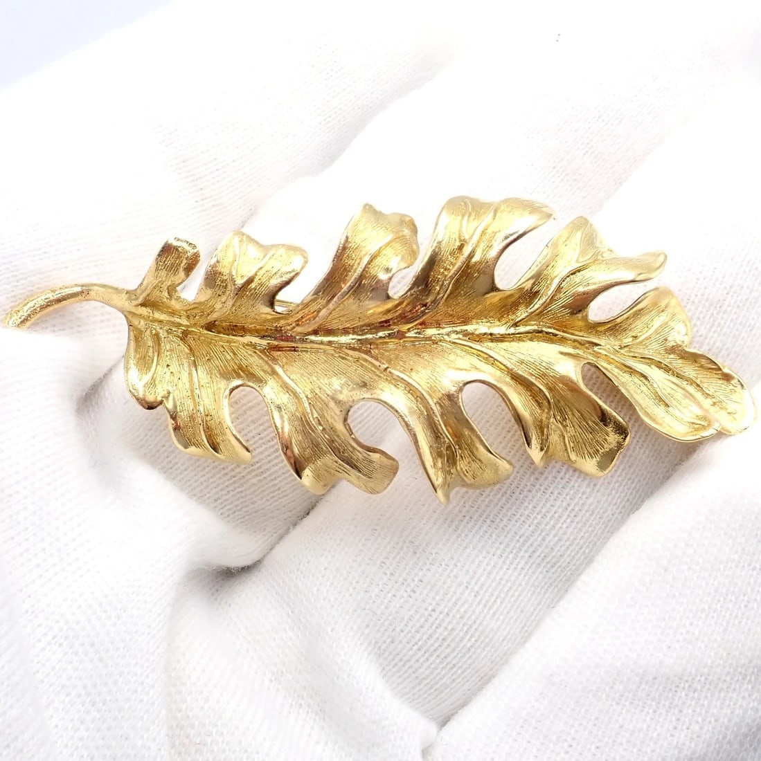 Vintage! Tiffany & Co. 18k Yellow Gold Leaf Pin Brooch - 4