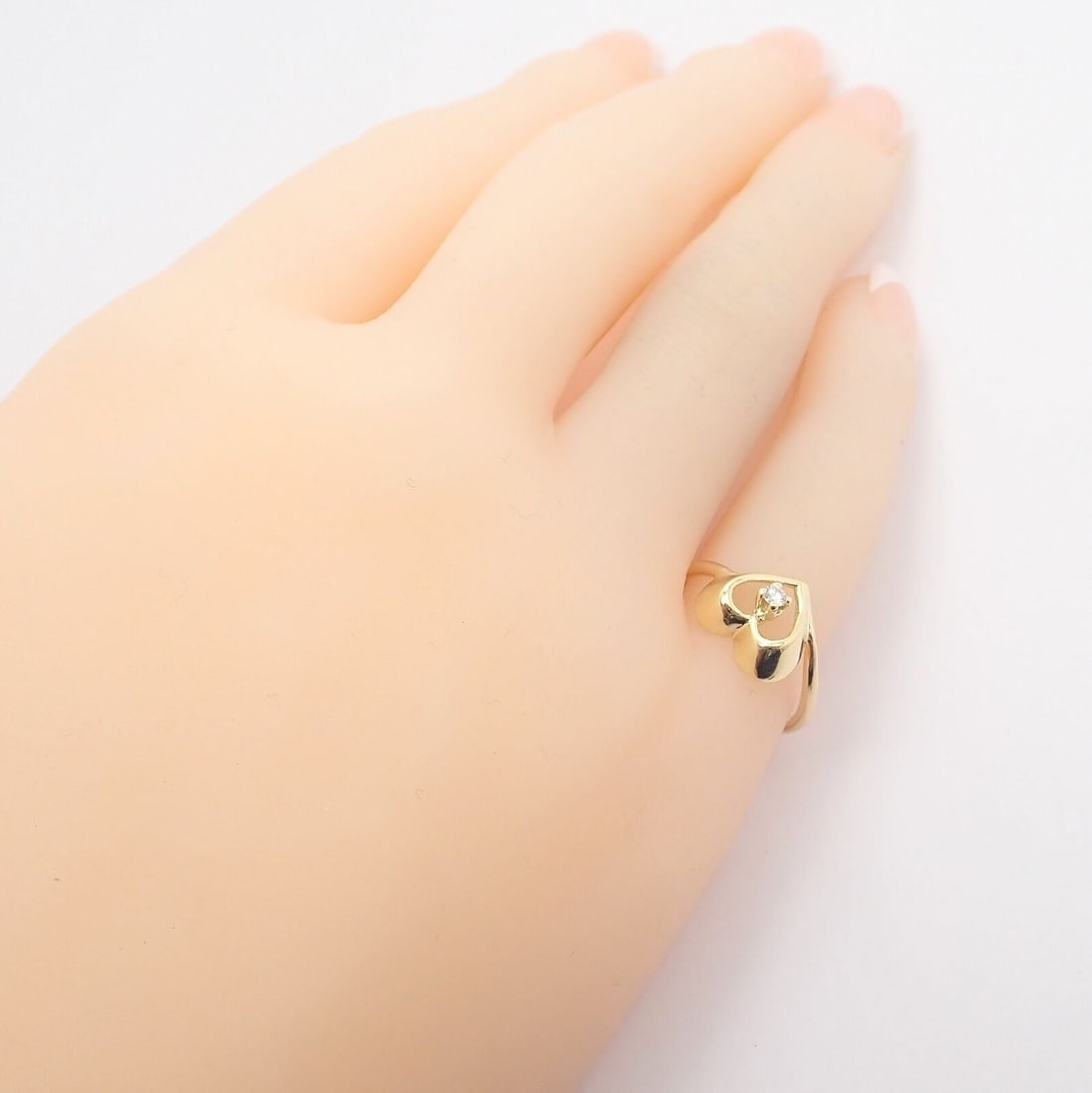 Authentic! Vintage Tiffany & Co 18k Yellow Gold Diamond Heart Ring - 3