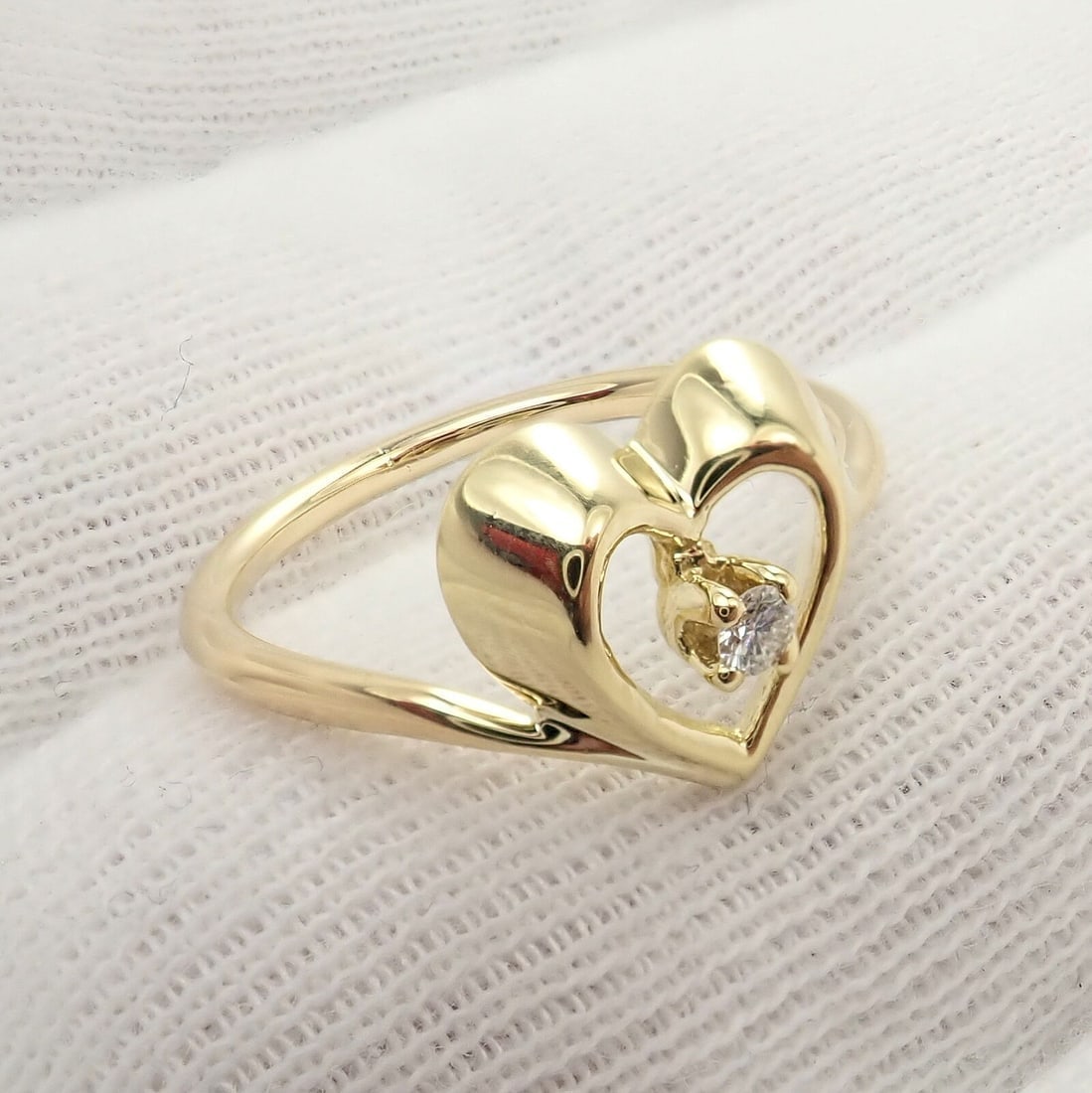 Authentic! Vintage Tiffany & Co 18k Yellow Gold Diamond Heart Ring - 5