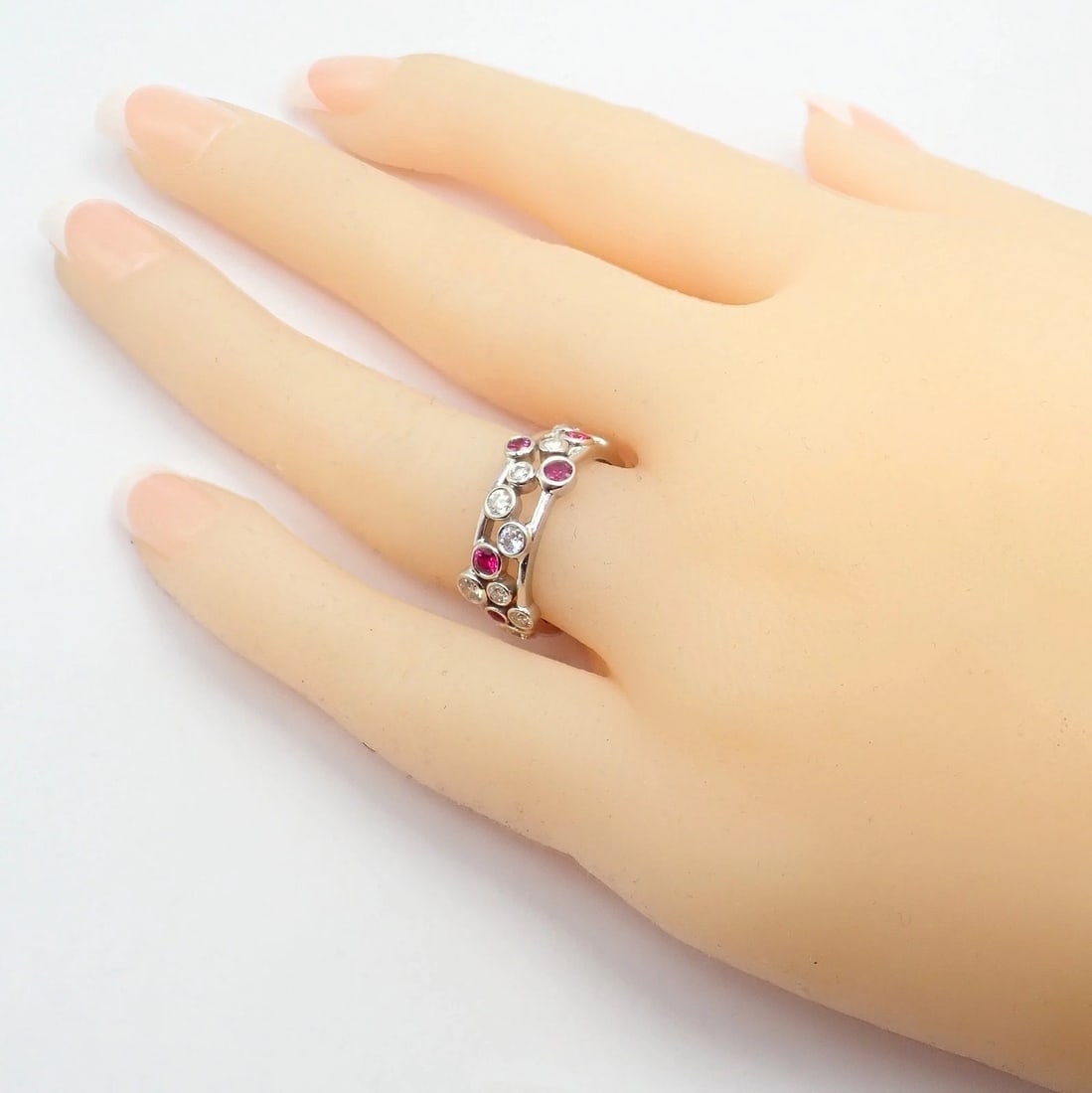 Authentic! Tiffany & Co Platinum Diamond Ruby Bubbles Band Ring Size 5.5 - 6