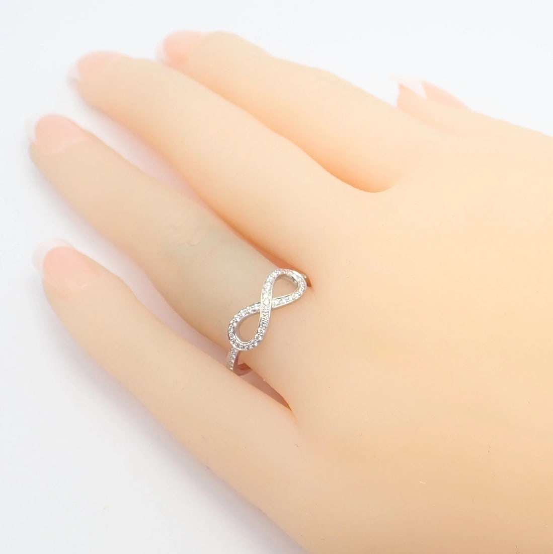 Tiffany & Co Platinum 0.12ct Diamond Infinity Stacking Ring sz 6.5 - 3