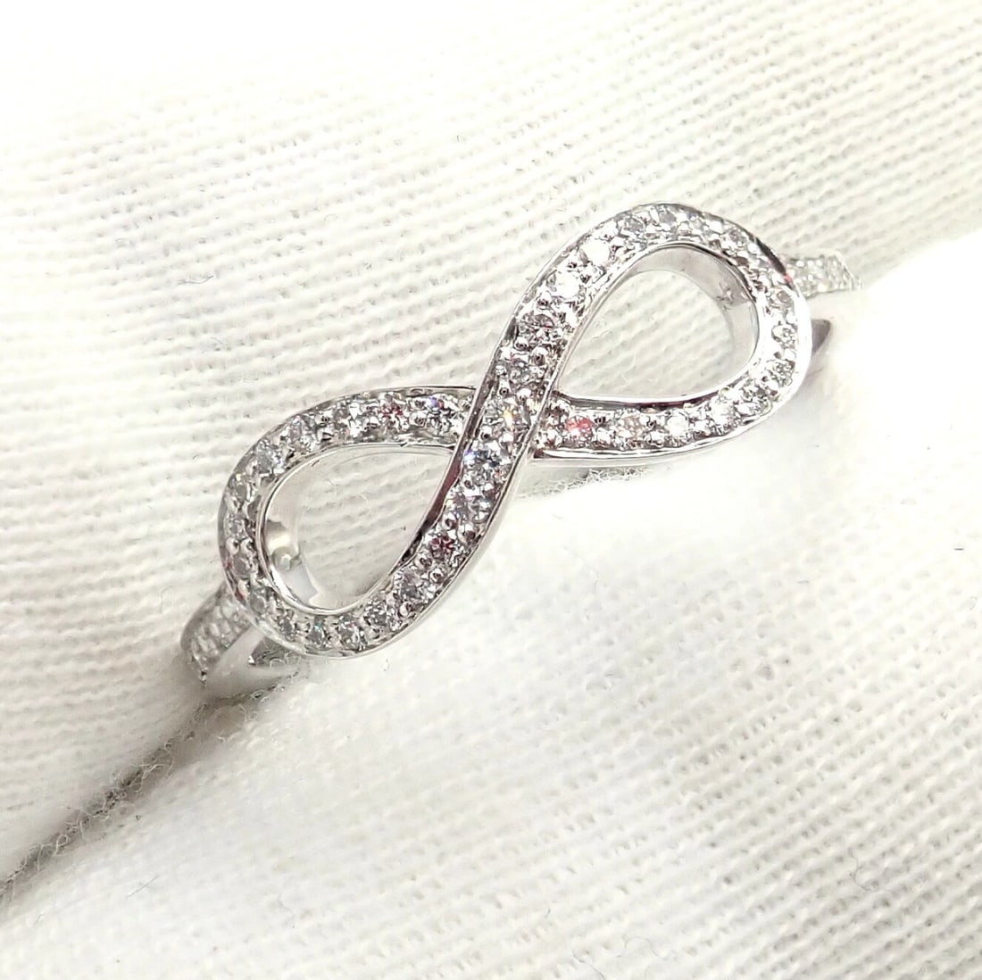 Tiffany & Co Platinum 0.12ct Diamond Infinity Stacking Ring sz 6.5 - 5