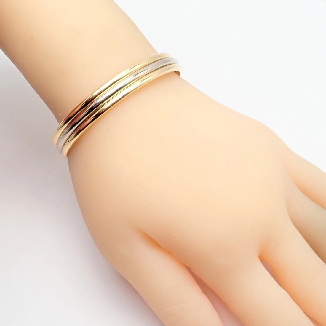 Authentic! Van Cleef & Arpels 18k Yellow & White Gold Bangle Cuff Bracelet - 8