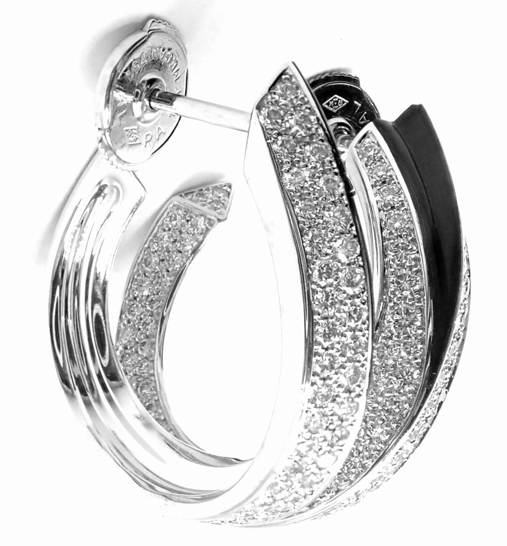 Authentic! Cartier Panthere 18k White Gold Diamond Onyx Hoop Earrings: Authentic! Cartier Panthere 18k White Gold Diamond Onyx Hoop Earrings About This Piece: Metal: 18k White Gold Measurements: 26mm x 23mm Stones: Round Brilliant Cut Diamonds VVS1 clarity, E color