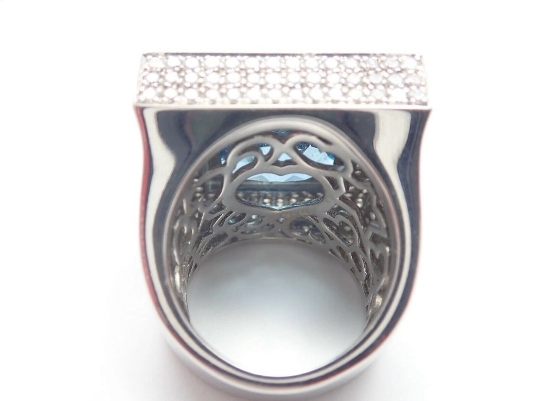 Authentic! Pasquale Bruni 18k White Gold Diamond London Blue Topaz Large Ring - 11