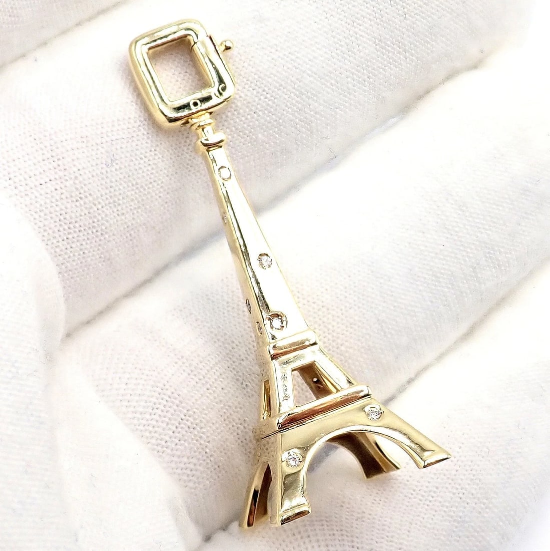 Vintage Louis Vuitton 18k Yellow Gold Large Eiffel Tower Diamond Charm Pendant - 4