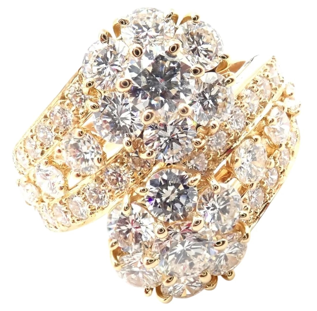 Authentic! Van Cleef & Arpels Snowflake 18k Yellow Gold Diamond Two Flower Ring (1 of 11)