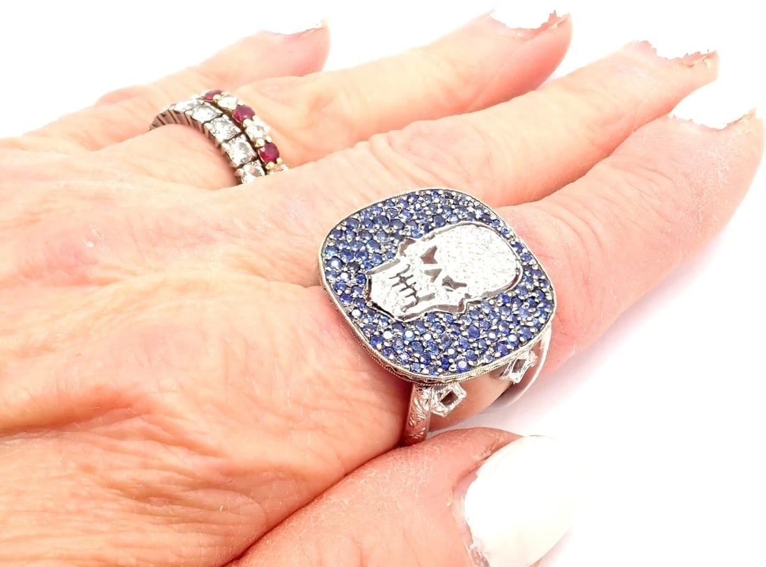 Authentic! Loree Rodkin 18k White Gold Diamond Sapphire Skull Ring Paper Box - 13