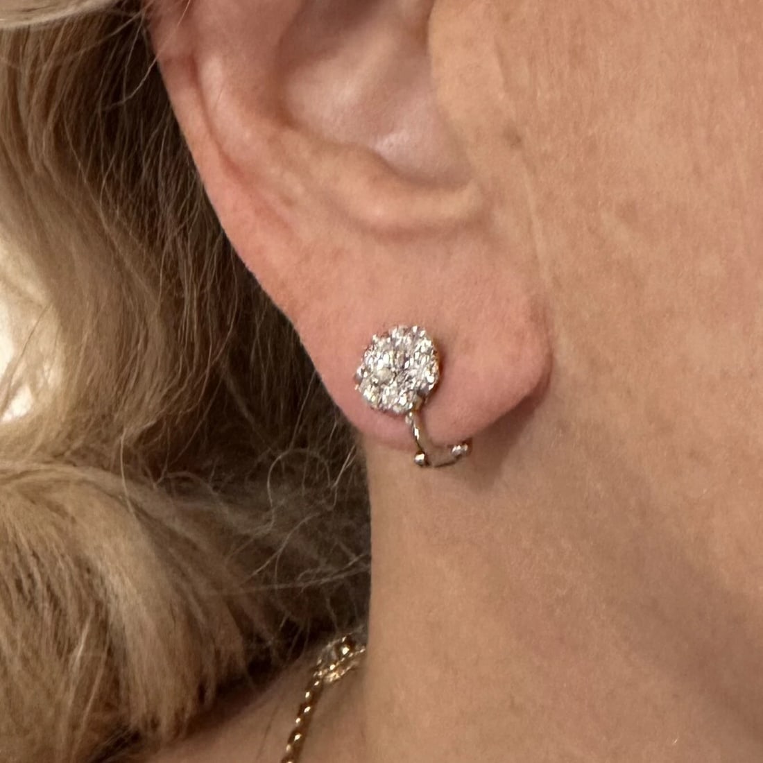 Authentic! Van Cleef & Arpels Platinum Diamond Fleurette Flower Earrings - 4