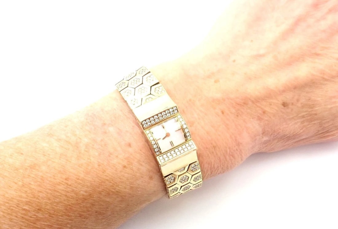Authentic! Van Cleef & Arpels Ludo Swann 18k Yellow Gold Diamond Watch Papers - 11
