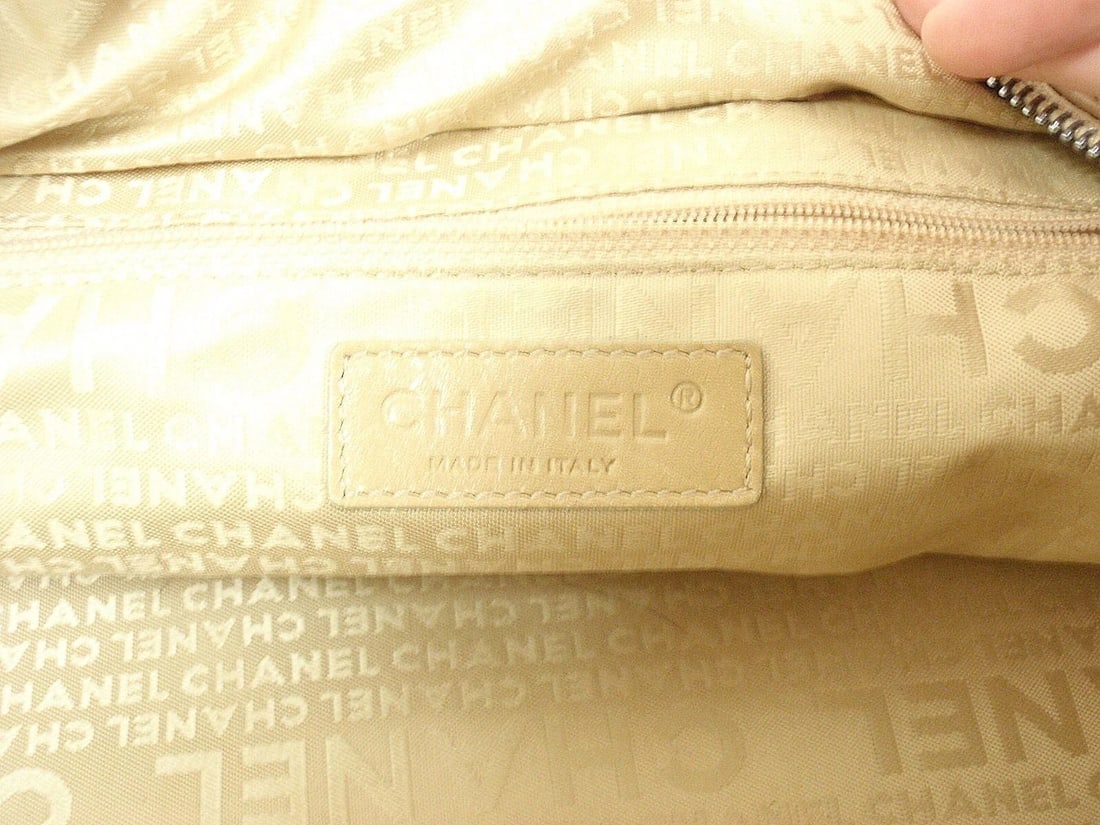 AUTHENTIC 2004 CHANEL LAX SQUARE STITCH CAFE o'LAIT SOFT CAVIAR LEATHER HANDBAG - 9