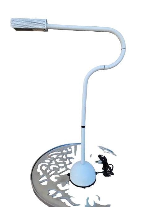 MCM Table Lamp Stringa by Hans Ansems: Mid Century Modern White Table Lamp Stringa by Hans Ansems for Luxo ItalianaHans Ansems Stringa desk lamp in white, with a five point adjustable neck. This lamp uses a halogen light for a bright and