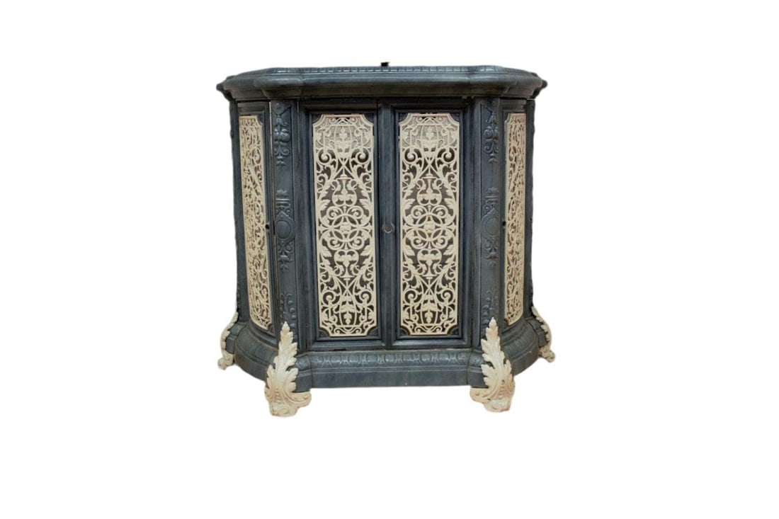 Antique French Victorian Ornate Style Radiator Cover (1 of 7)