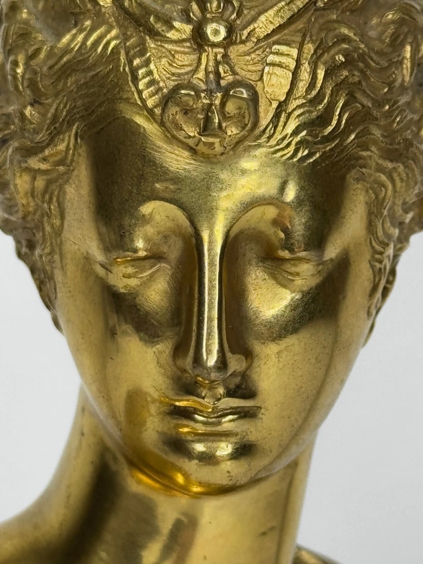 Parisian Bronze Bust of Marie Antoinette In the Manner of Mathurin Moreau c1880 - 7