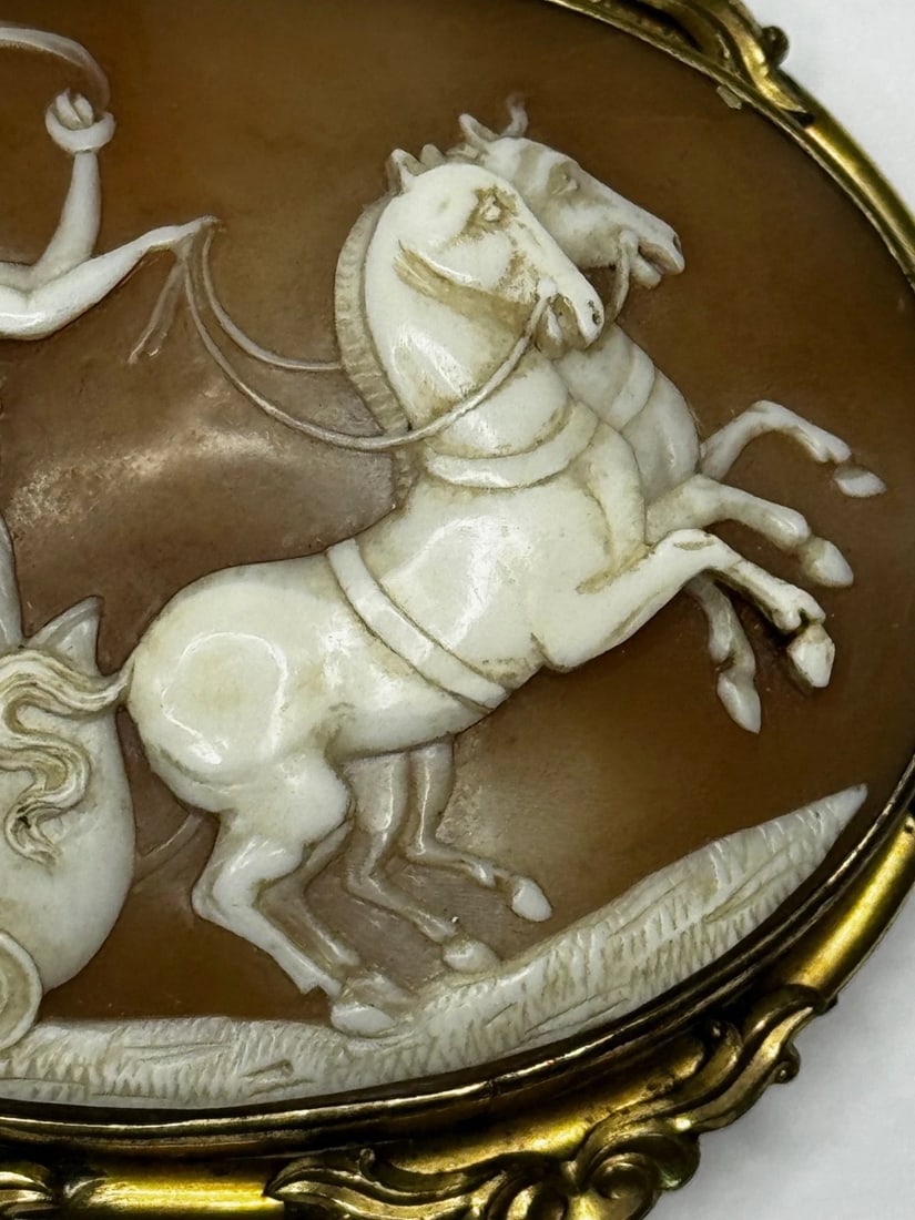 Roman Goddess Aurora in Her Chariot Important Georgian Shell Cameo Brooch c1820 - 10