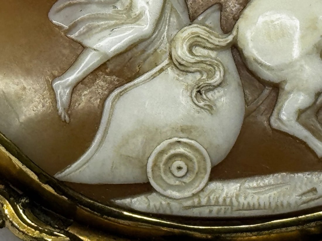 Roman Goddess Aurora in Her Chariot Important Georgian Shell Cameo Brooch c1820 - 16