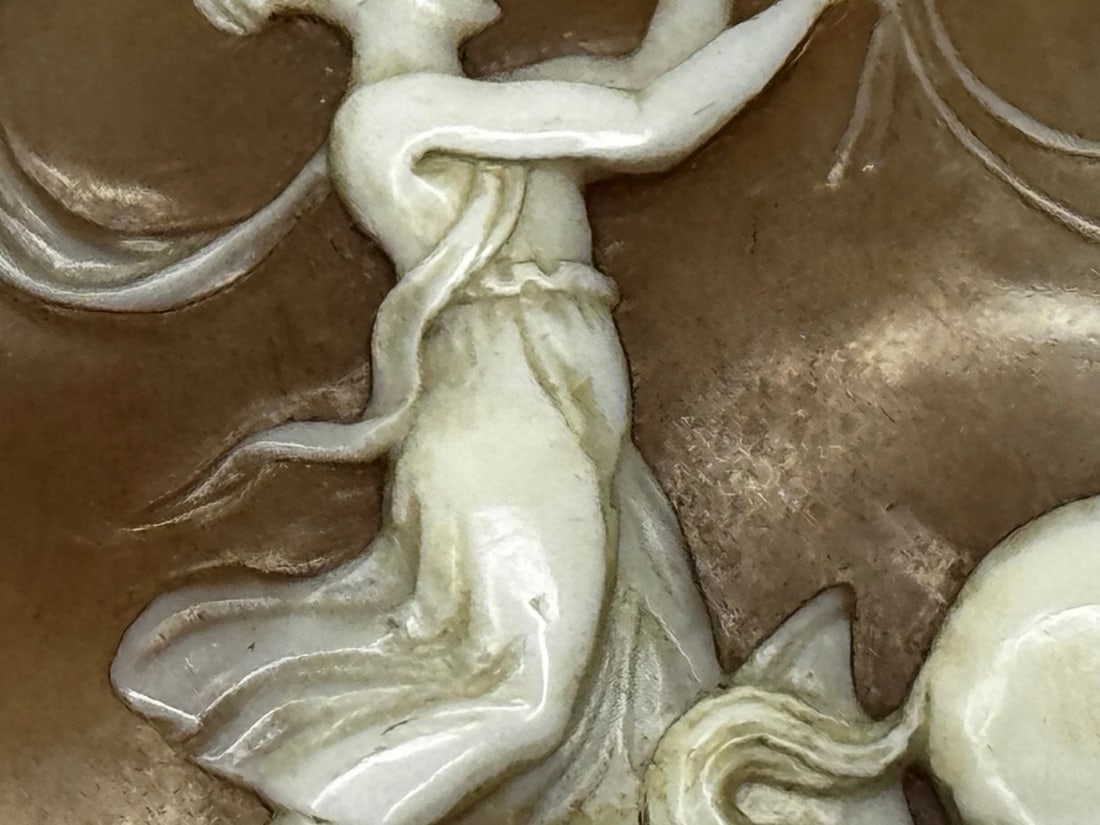 Roman Goddess Aurora in Her Chariot Important Georgian Shell Cameo Brooch c1820 - 18