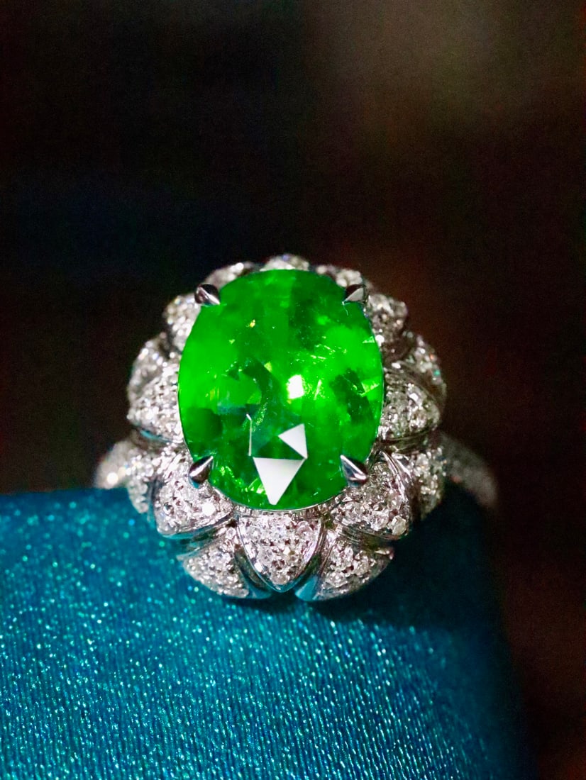 18K Gold Tsavorite Ring - 3